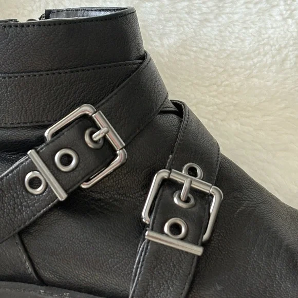 Black Leather Ankle Boots with Buckle Detail - Picture 4 of 6